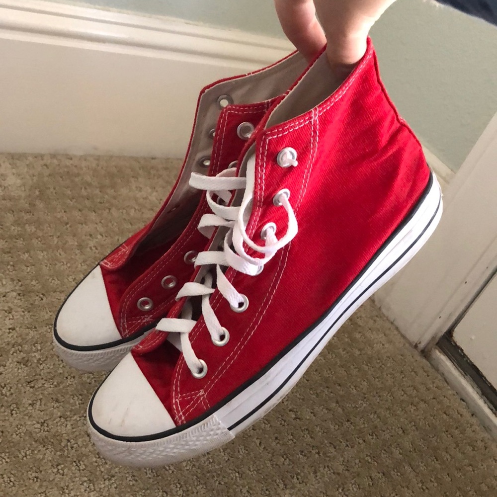 Red high-top converse